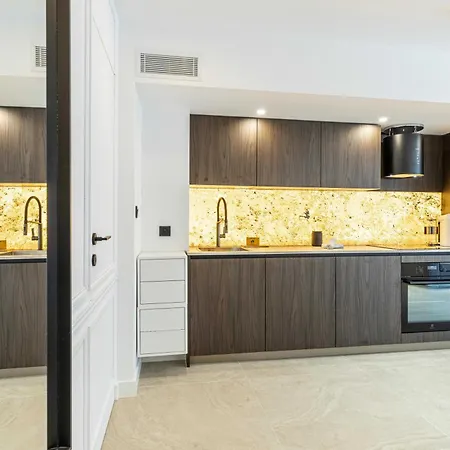 Renovated Prestige 3p Luxe Terrace & Parking Cannes