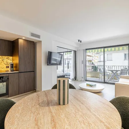 Renovated Prestige 3p Luxe Terrace & Parking * Cannes