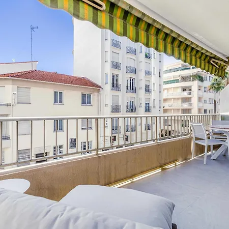 Renovated Prestige 3p Luxe Terrace & Parking Apartment Cannes